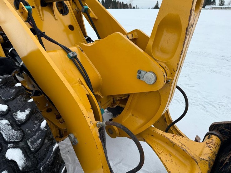 caterpillar-906m-image-43