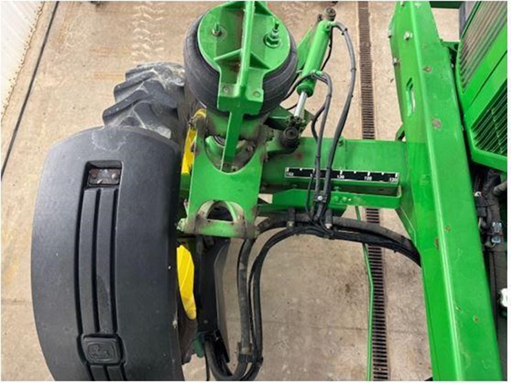2004-john-deere-4710-image-77