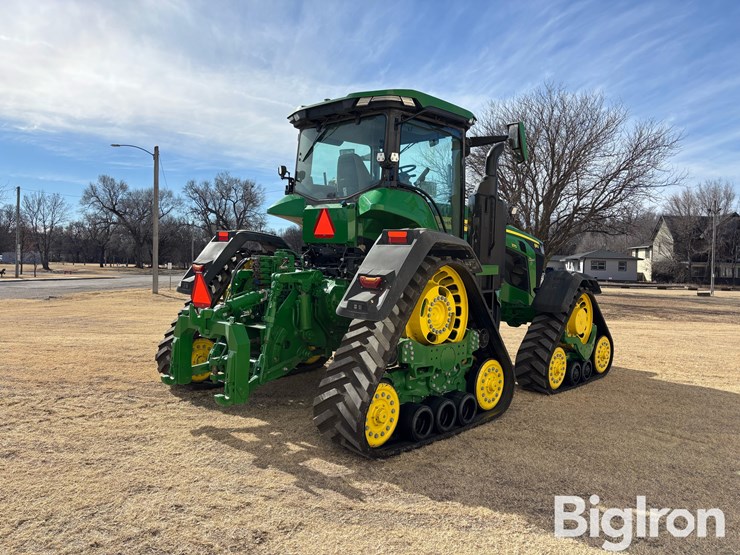 2023-john-deere-8rx-370-image-5