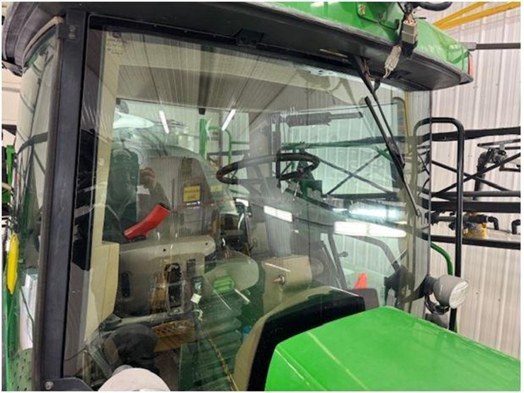 2004-john-deere-4710-image-32