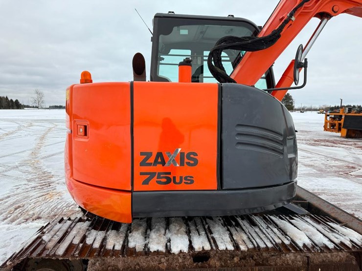 hitachi-zx75us-5-image-19