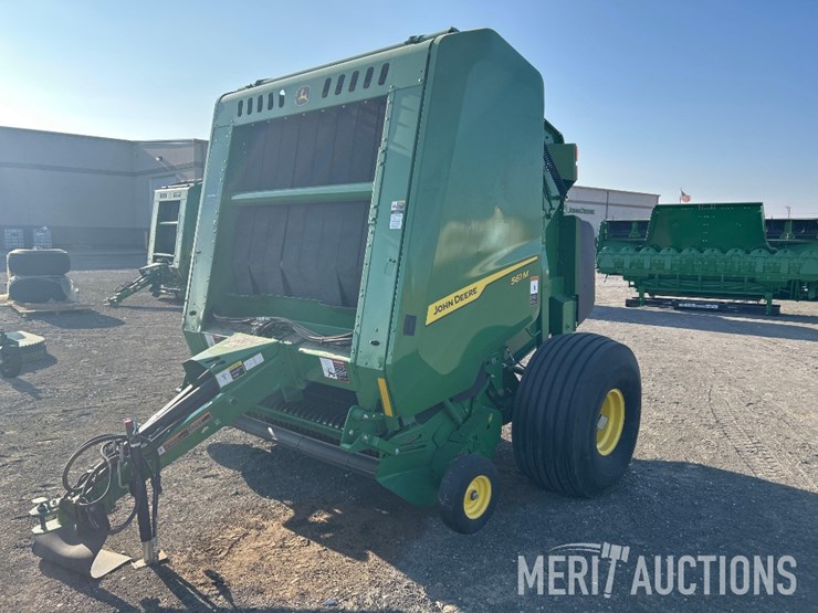 john-deere-561m-image-7