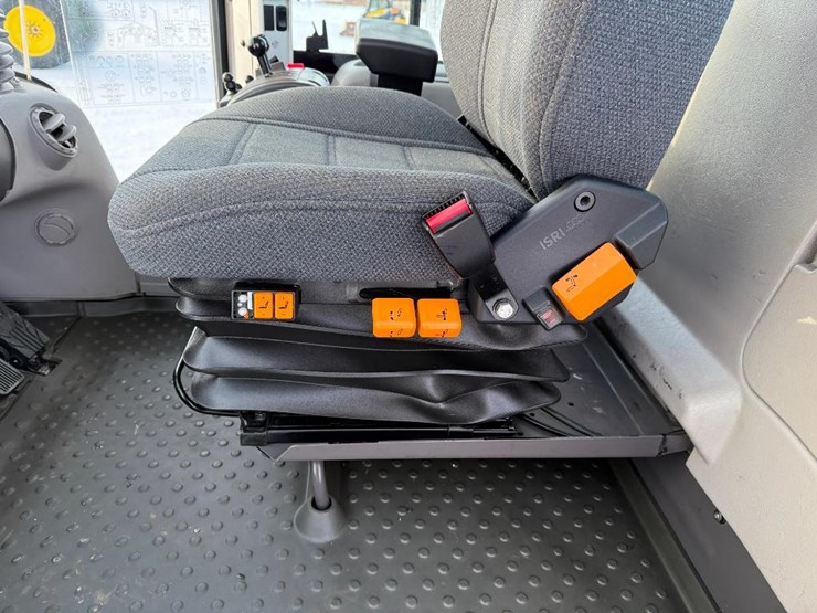 2015-volvo-l90g-image-63