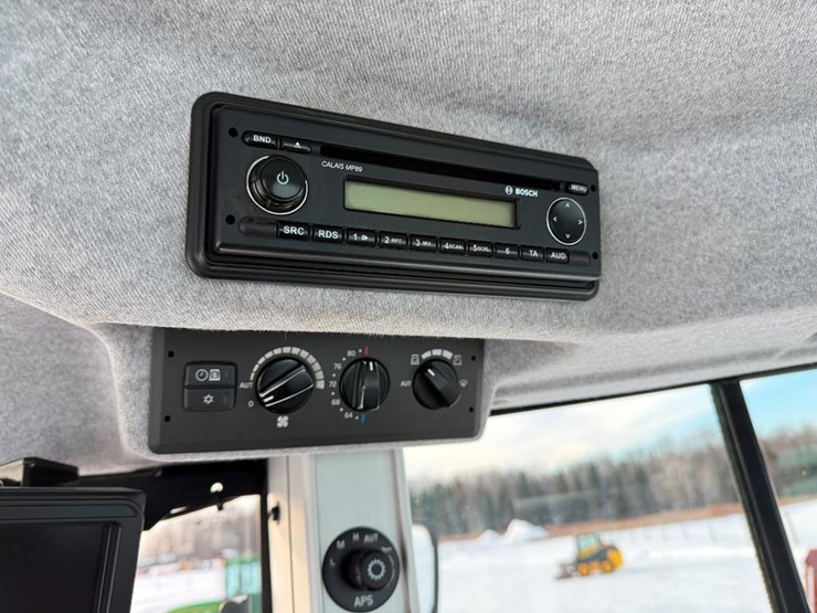 2015-volvo-l90g-image-69