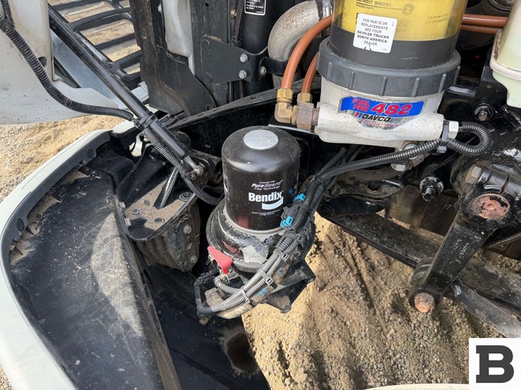 2017-freightliner-cascadia-125-image-43