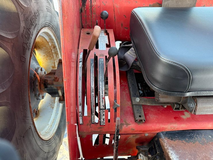 case-ih-485-image-37