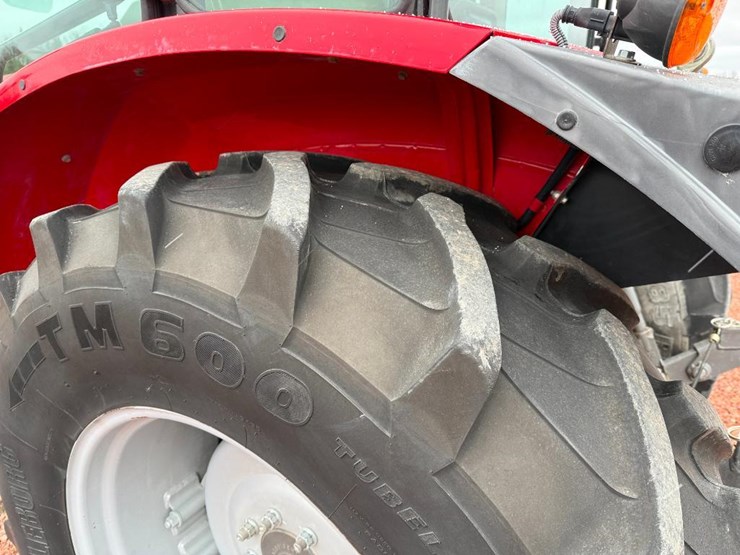 massey-ferguson-4707-image-8