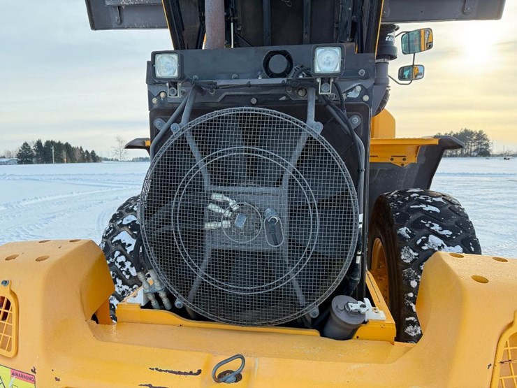 2015-volvo-l90g-image-50