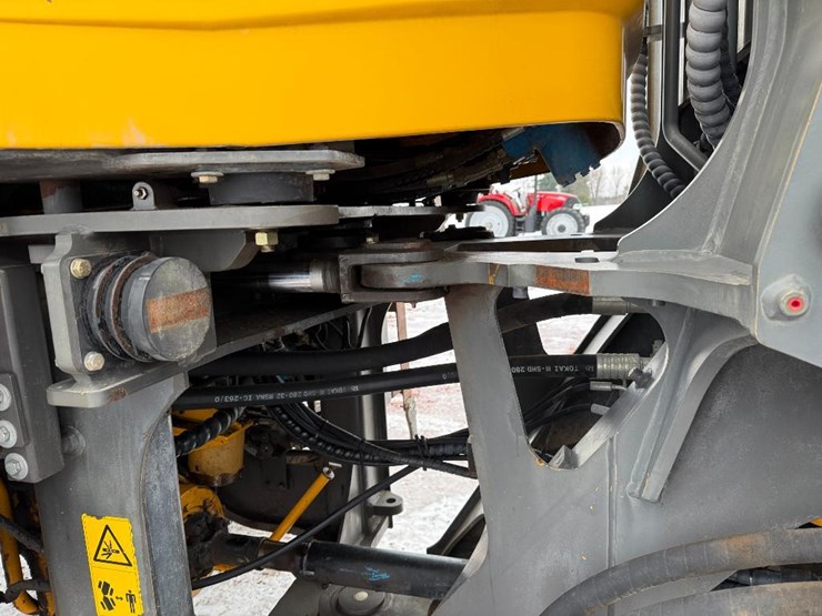 2015-sdlg-lg958l-image-24