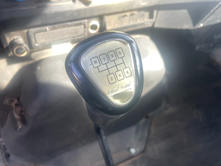 2001-international-2001-image-26