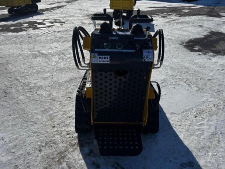 unused-2025-sdlanch-sdll60-skid-steer-image-7