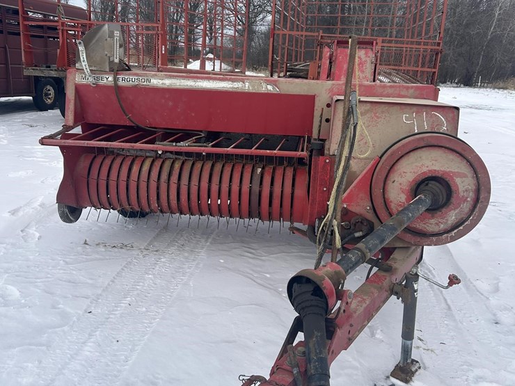 massey-ferguson-228-image-2