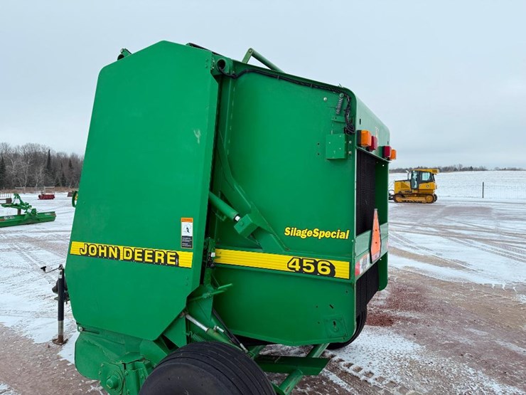 john-deere-456-image-10