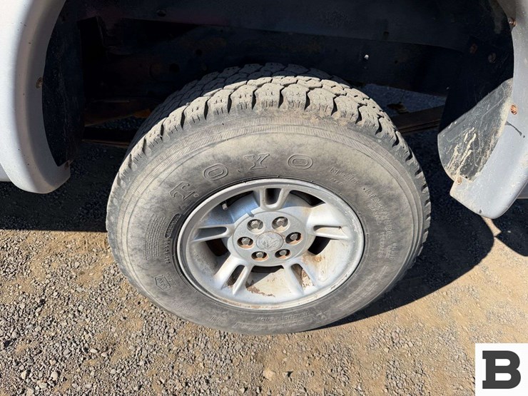 2000-dodge-dakota-image-16