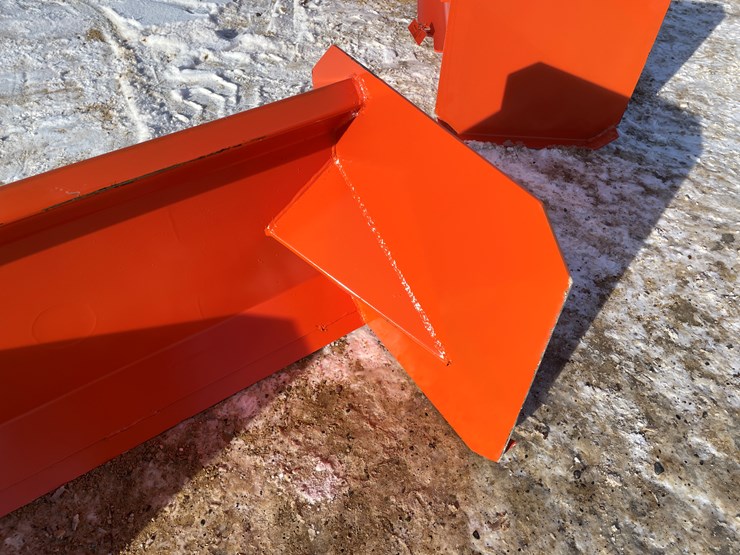 #2518-•-new-kc-mini-48"-snow-pusher-image-8