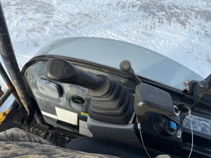 new-holland-e27sr-image-46