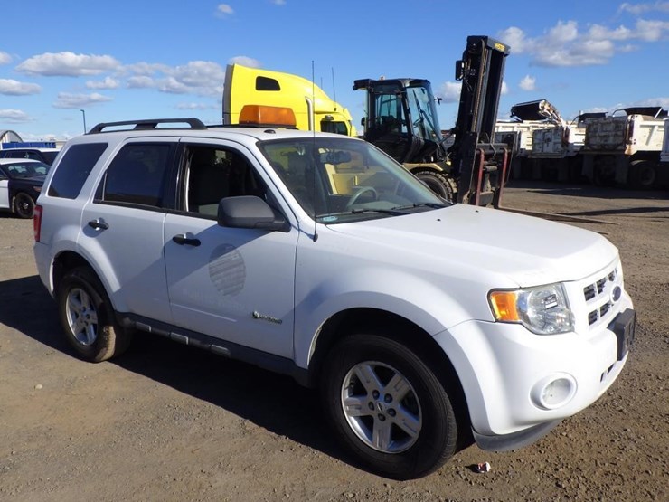 2009-ford-escape-image-2