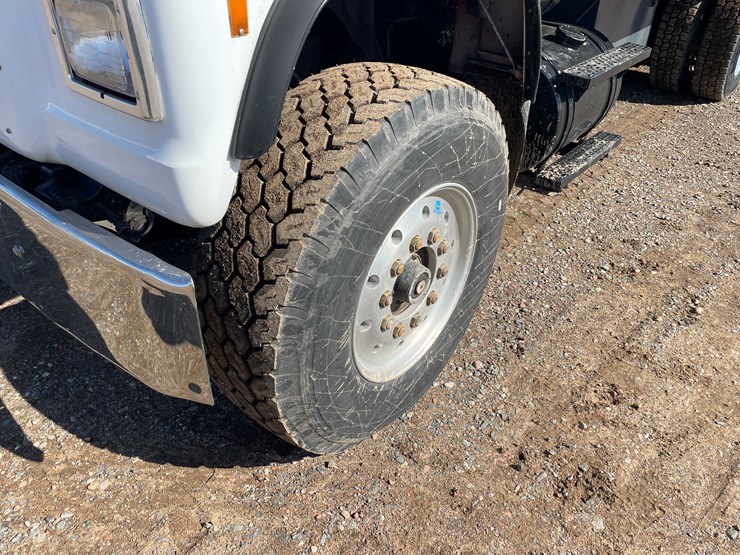 1990-ford-l8000-image-9