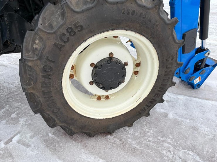 new-holland-t4030-image-11