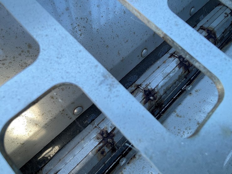 #4948-•-boss-exact-path-drop-salt-spreader-image-10