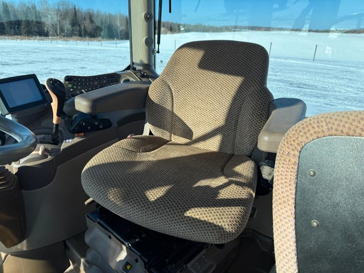 john-deere-6125r-image-57