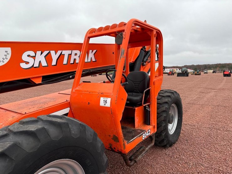 2006-sky-trak-8042-image-22