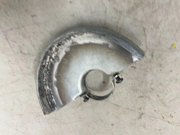 caterpillar-12-image-23