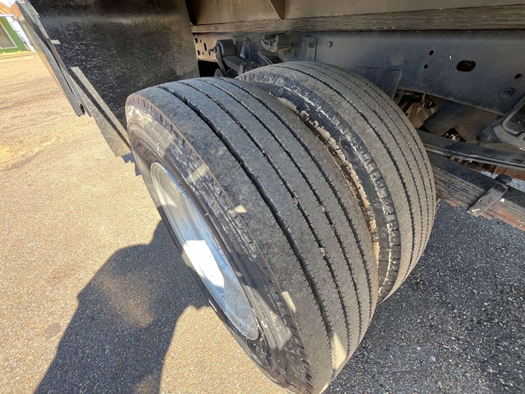 2014-dodge-ram-5500-image-22