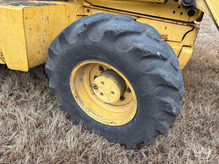 2004-deere-310sg-image-39