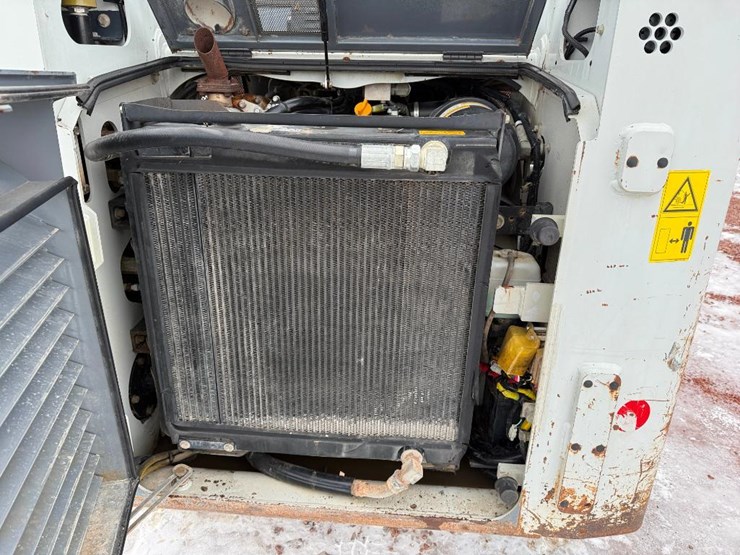 takeuchi-tl12-image-31