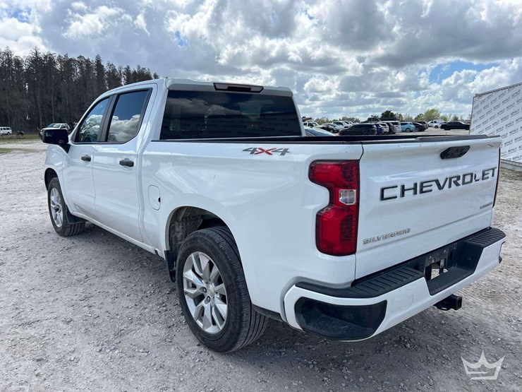 2023-chevrolet-silverado-1500-image-4