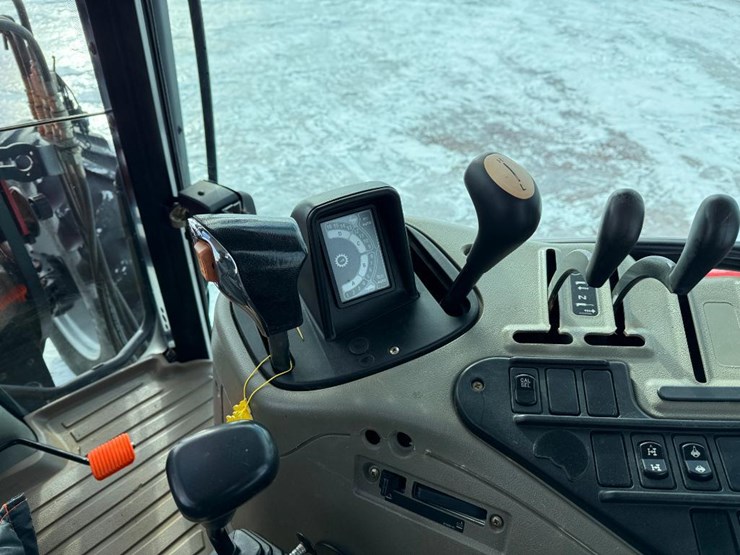 case-ih-maxxum-125-image-58