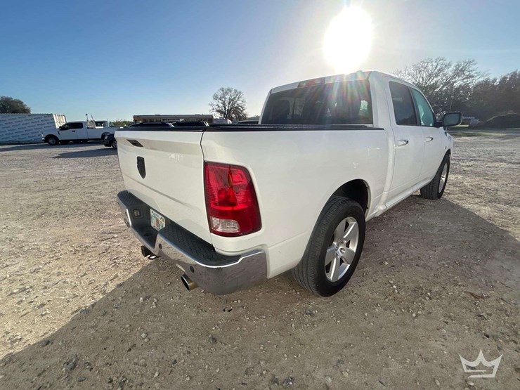 2011-dodge-ram-1500-image-3