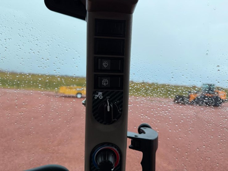 case-ih-farmall-75c-image-61