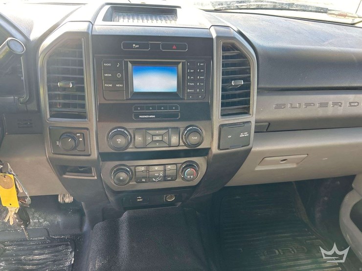 2019-ford-f250-image-13