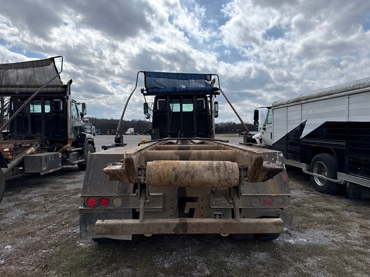 2018-western-star-4700sb-image-7