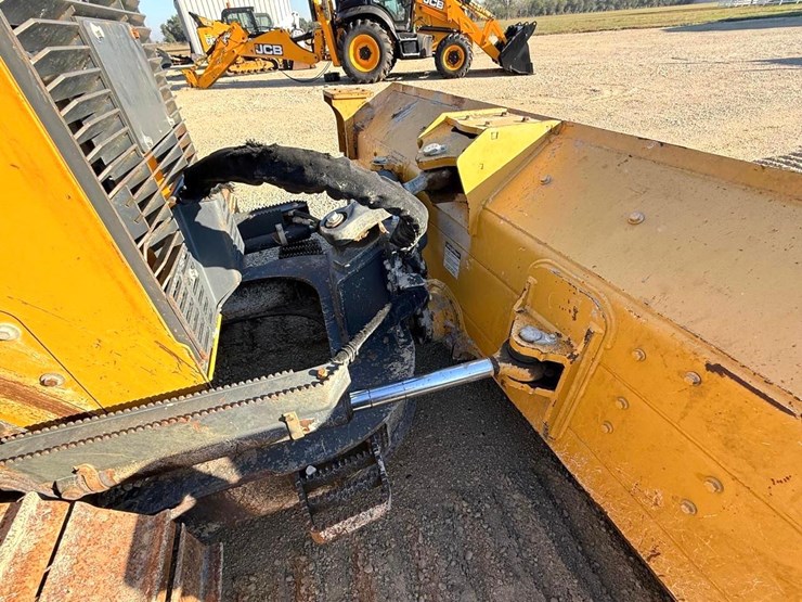 2021-caterpillar-289d3-image-14