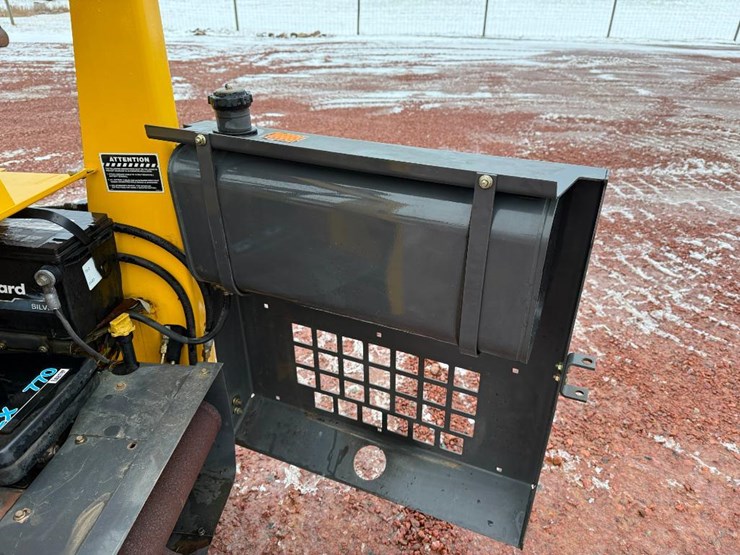 new-holland-ls120-image-23