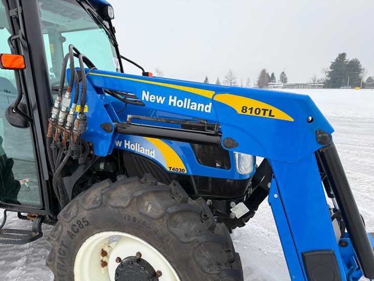 new-holland-t4030-image-35