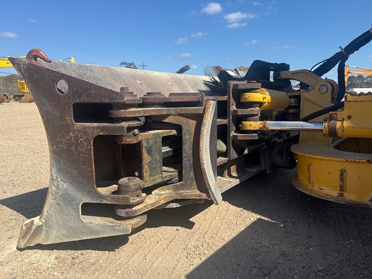 2002-deere-650h-lgp-image-36