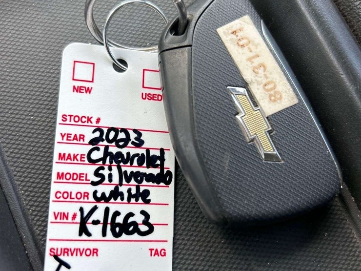 2023-chevrolet-silverado-1500-image-29