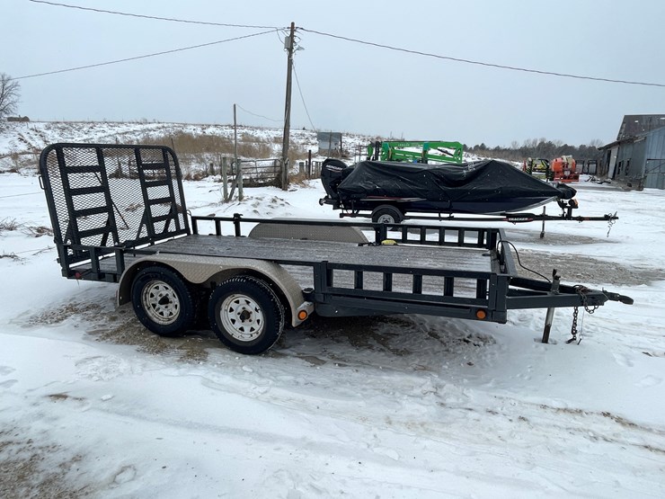 #137-•-2014-pj-14'-tandem-axel-trailer-(no-title,-for-parts)-image-4