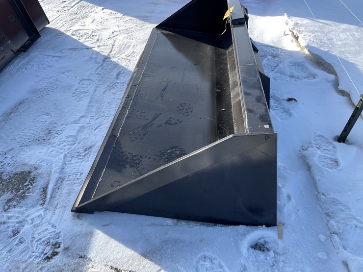 #2500-•-new-kc-90"-skid-steer-bucket-image-7