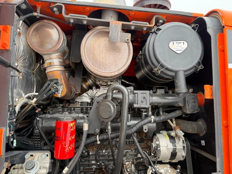 2018-doosan-dl250-5-image-24