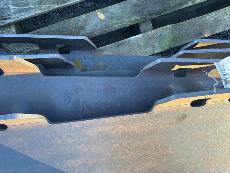 #115395-•-4x-weldable-skidsteer-face-plates-image-4