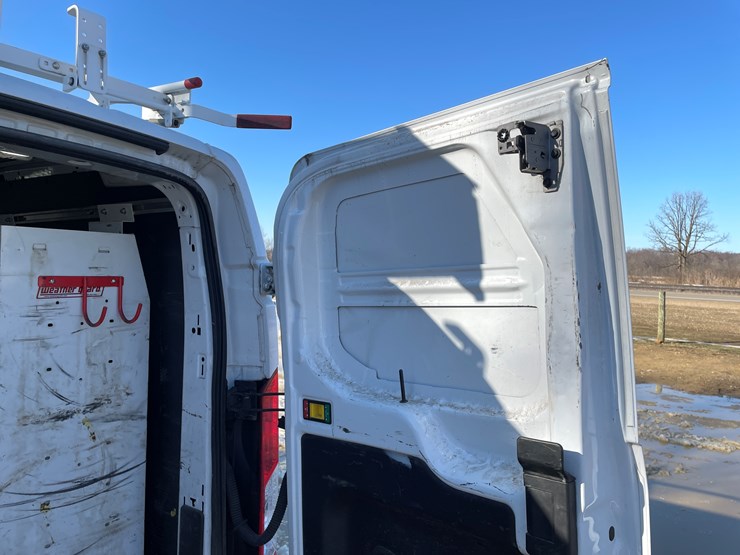 2019-ford-transit-image-81