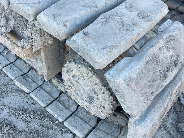 2020-link-belt-145x4-zero-swing-hydraulic-excavator-image-13