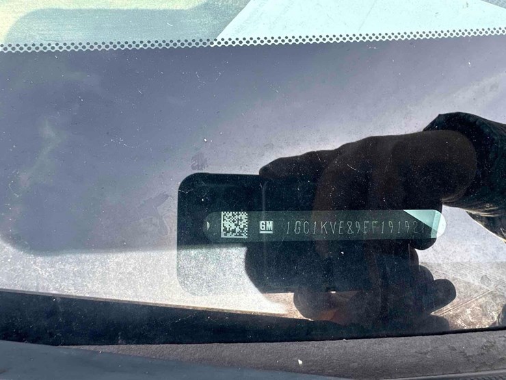 2015-chevrolet-silverado-2500-image-11