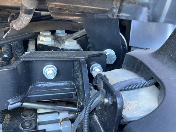 2021-case-ih-maxxum-135-image-51