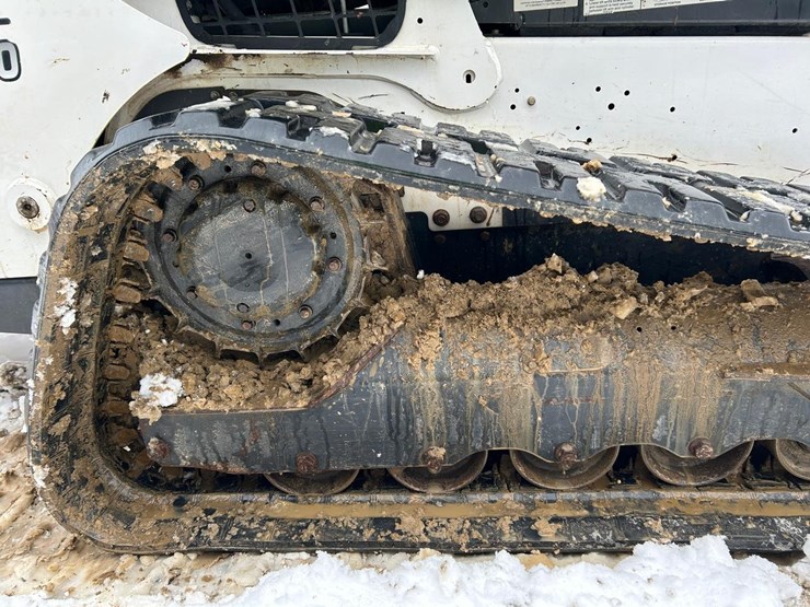 2021-bobcat-t770-image-13
